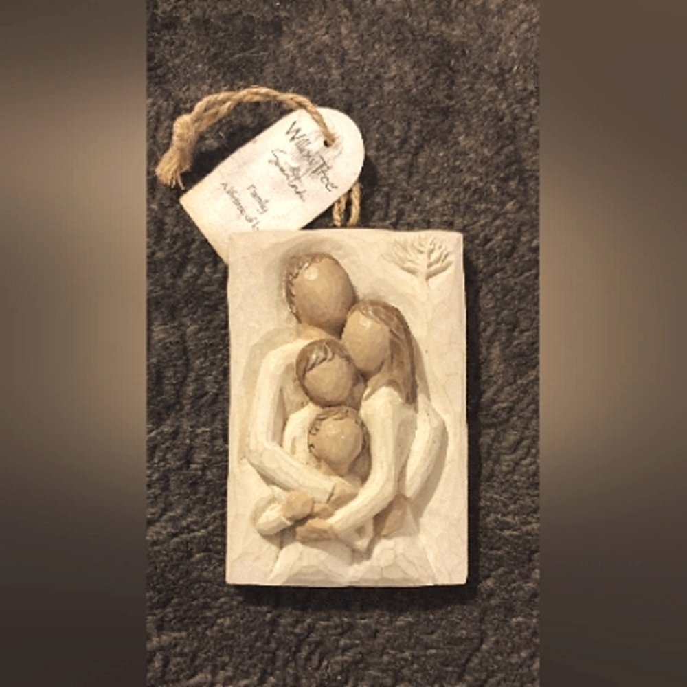 Willow Tree Angel "Family" a lifetime of love